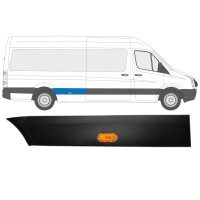 Hátsó sárvédő oldali díszítő elem lámpával hoz Volkswagen Crafter 2005-2017 / Jobb / Készlet 13993