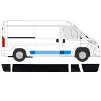 Oldalsó díszítő elemek készlete hoz Fiat Ducato 2018- / Jobb / 15039